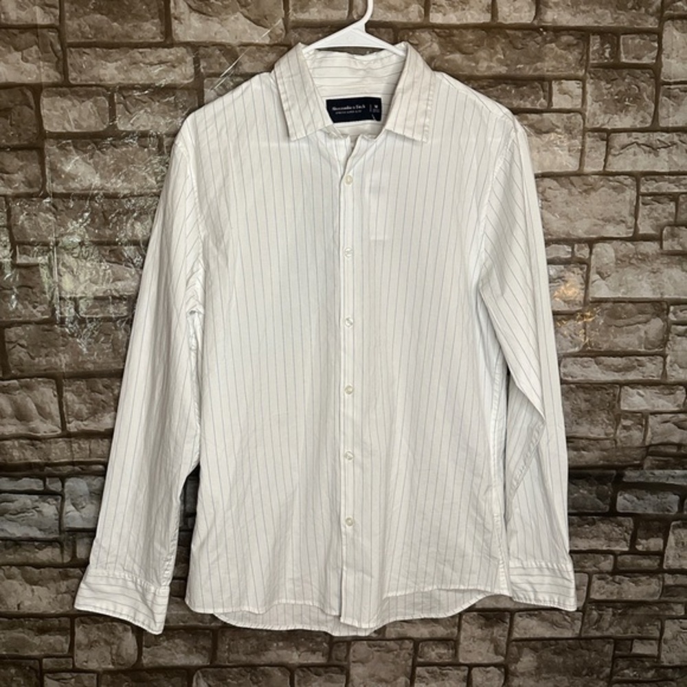 NWT Abercrombie & Fitch Men’s Long Sleeve Stretch Slim Fit Button Up Size Medium